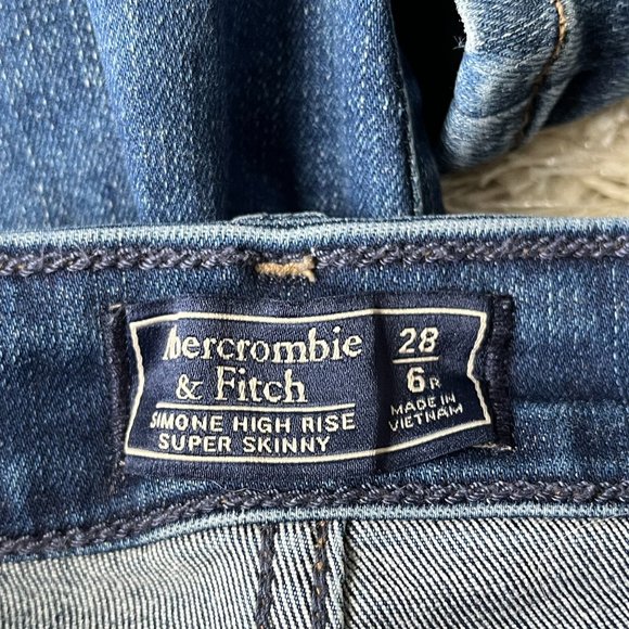 Abercrombie & Fitch Simone High Rise Super Skinny Jeans - Picture 3 of 4